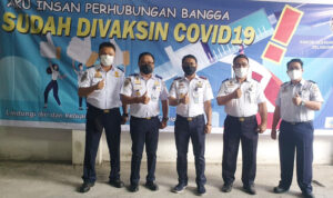 KSOP Bitung Vaksinasi Seluruh Pegawai