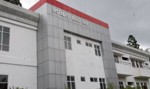 Olivia Uguy Pimpin RSUD Mitra Sehat