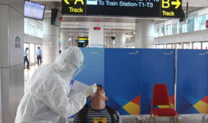 Pendatang Wajib Swab Antigen di Bandara