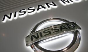 Penjualan Turun, Nissan Tawarkan Pensiun Dini