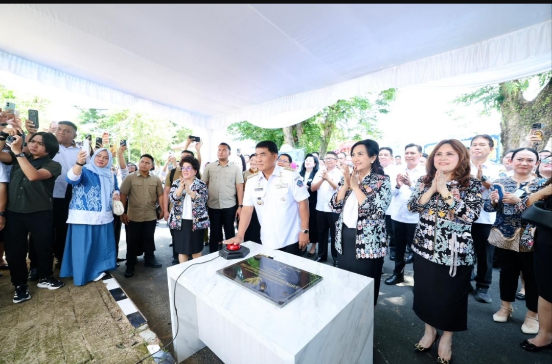 Resmikan Galeri Dekranasda Sulut, Gubernus Yulius Dorong Produk Lokal Jadi Etalase Wisata Dunia