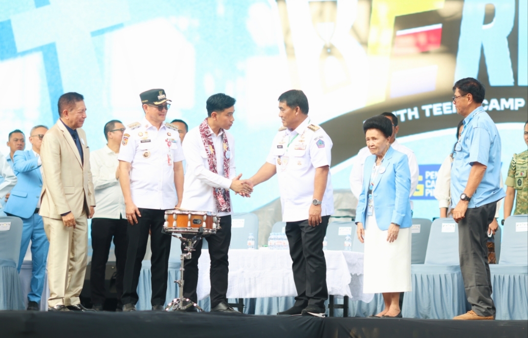 Dinilai Berhasil Membangun Sulut, Wapres Gibran Puji Kepemimpinan Gubernur YSK di Hadapan Puluhan Ribu Peserta Perkemahan Pemuda GPDI